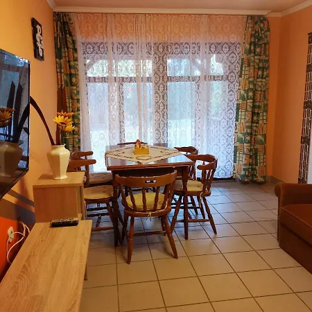 Erika Centrumban Сasa de vacaciones *