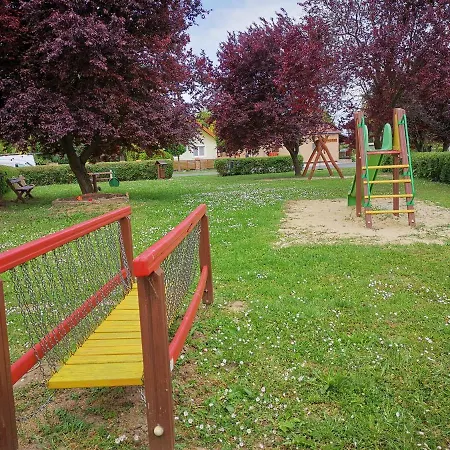 Erika Vendeghaz Centrumban