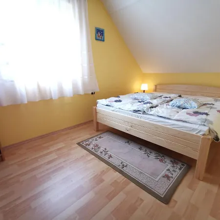 Erika Centrumban * Balatonkeresztúr