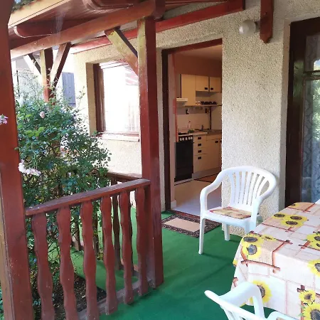 Ferienhaus Erika Vendeghaz Centrumban *