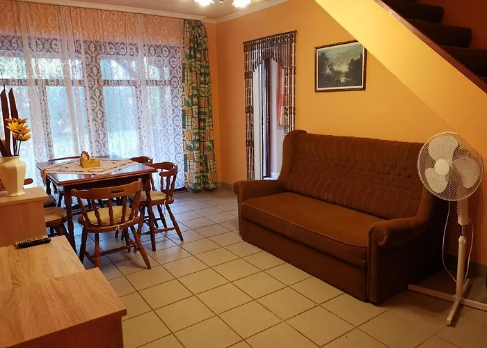 Feriehus Erika Vendeghaz Centrumban *