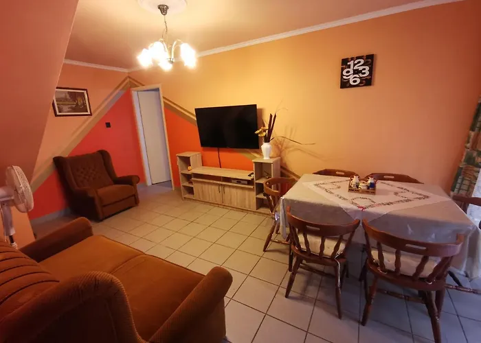 Holiday home Erika Vendeghaz Centrumban