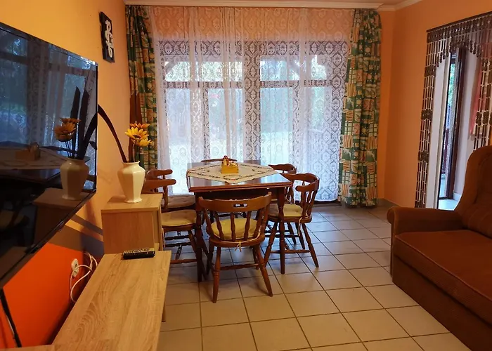 Erika Centrumban Сasa de vacaciones *